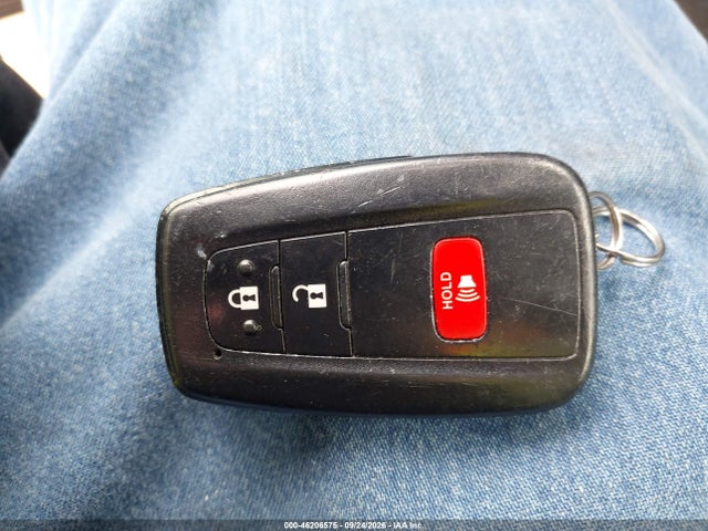 2020 TOYOTA COROLLA SE 11