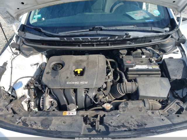 2017 KIA FORTE LX 10