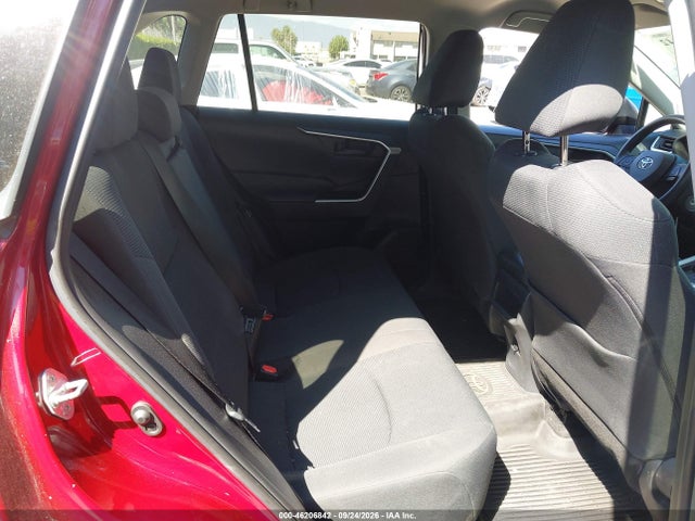 2019 TOYOTA RAV4 LE 8