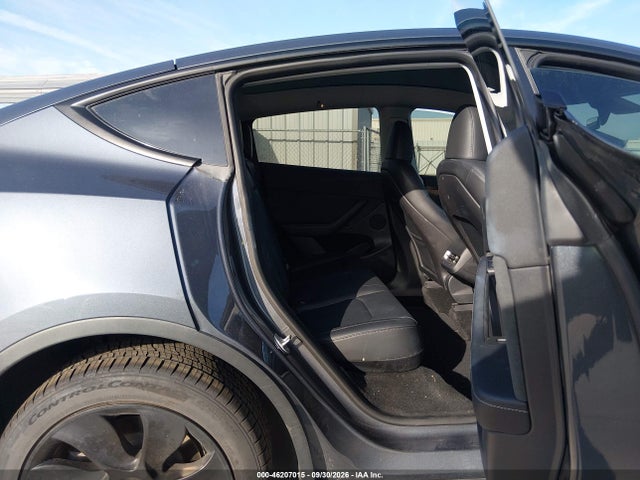 2023 TESLA MODEL Y AWD/LONG RANGE 8