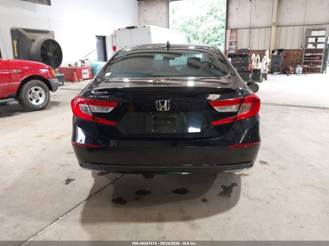 2018 HONDA ACCORD EX 17
