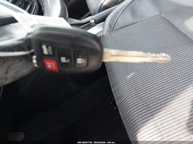 2019 TOYOTA COROLLA SE 11