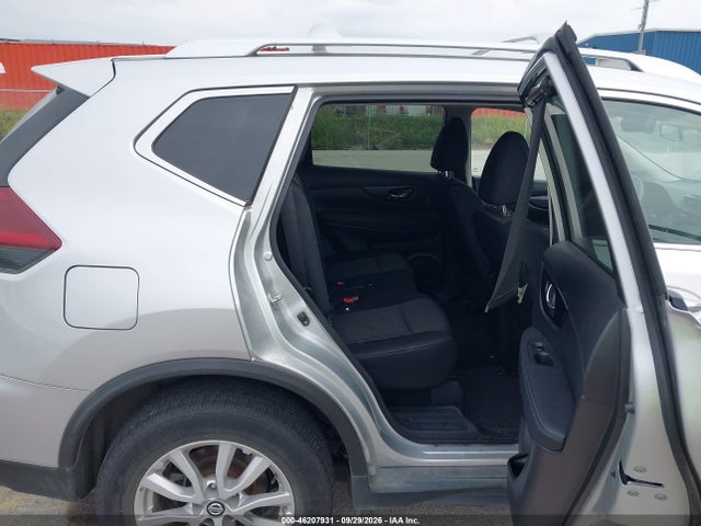 2019 NISSAN ROGUE S 8