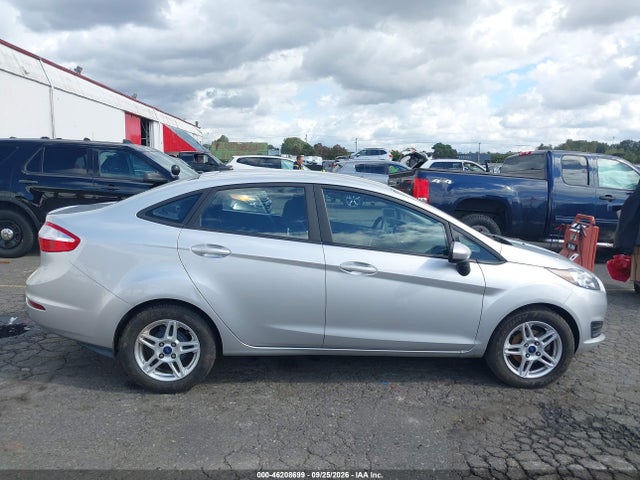 2018 FORD FIESTA SE 13