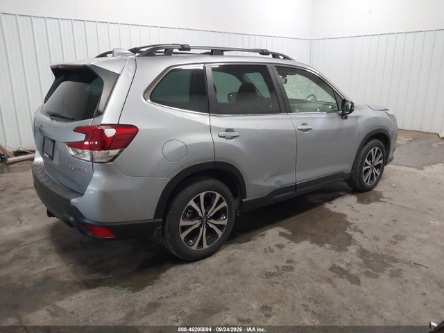 2023 SUBARU FORESTER LIMITED 4