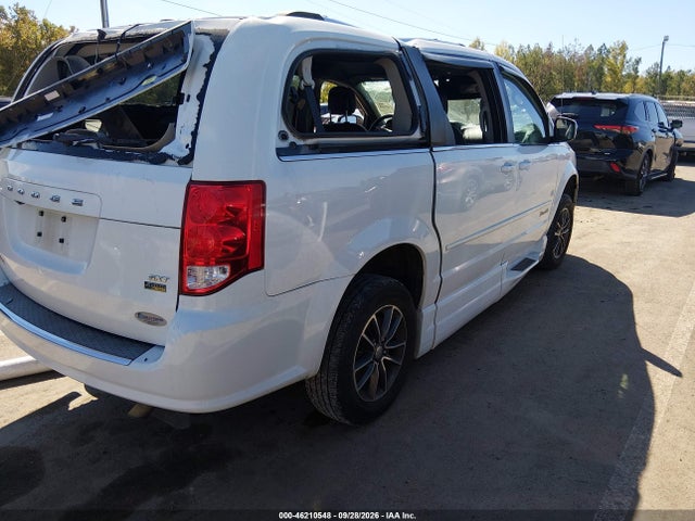 2017 DODGE GRAND CARAVAN SXT 4