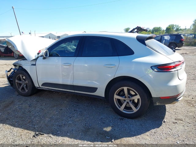 2021 PORSCHE MACAN 14