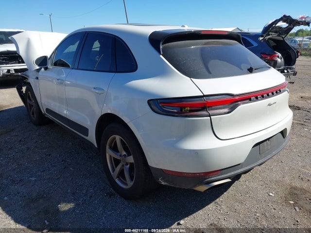 2021 PORSCHE MACAN 3
