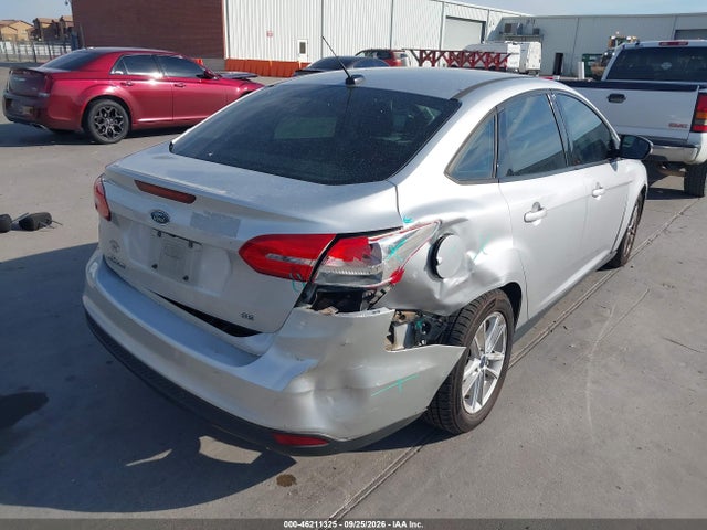 2017 FORD FOCUS SE 4