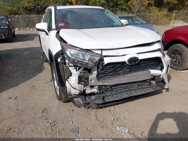 2021 TOYOTA RAV4 XLE 6