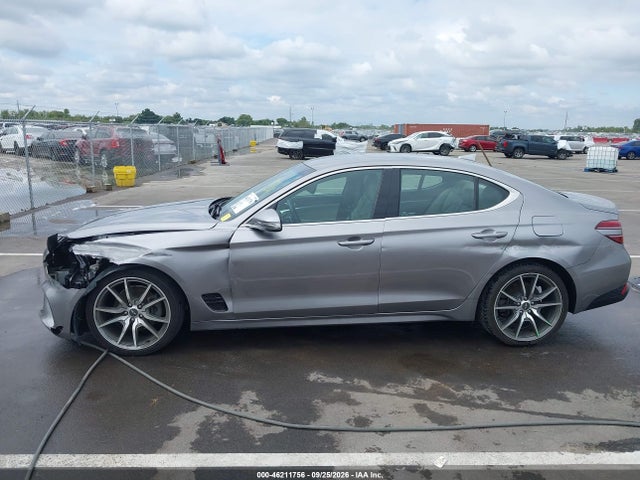 2023 GENESIS G70 2.0T RWD 6