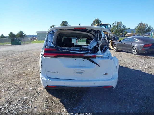 2023 CHRYSLER PACIFICA TOURING L 16