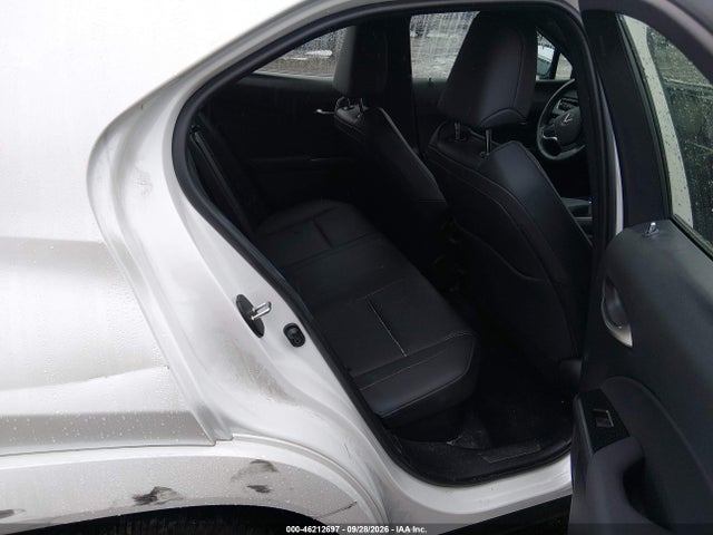 2025 LEXUS UX 300H PREMIUM 8