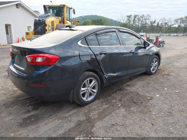 2017 CHEVROLET CRUZE LT AUTO 4