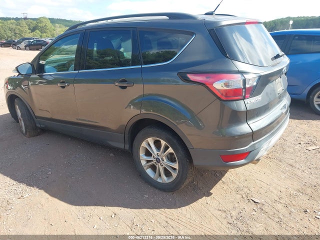 2017 FORD ESCAPE SE 3