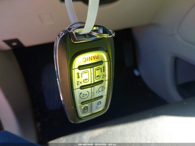 2023 CHRYSLER PACIFICA LIMITED 11