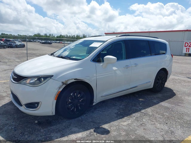 2017 CHRYSLER PACIFICA TOURING-L 6