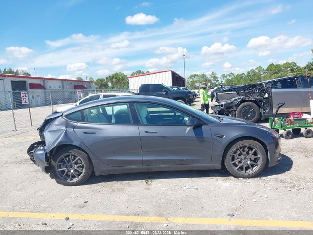 2022 TESLA MODEL 3 LONG RANGE 11
