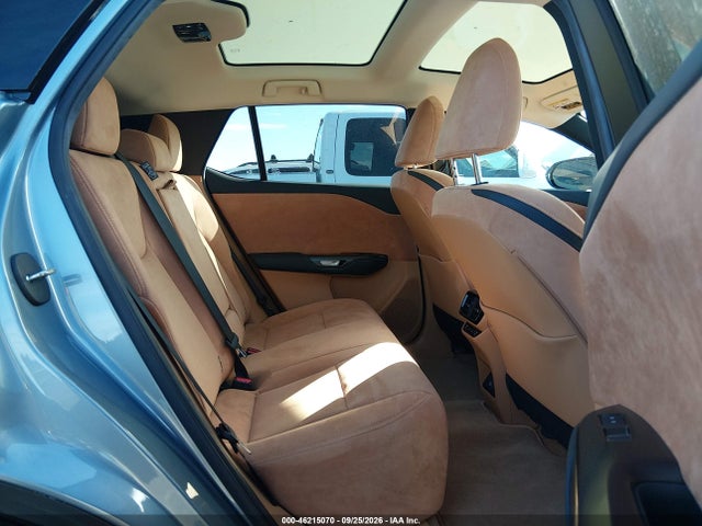 2023 LEXUS RZ 450E LUXURY 8