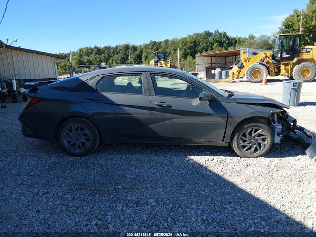 2024 HYUNDAI ELANTRA SEL 14