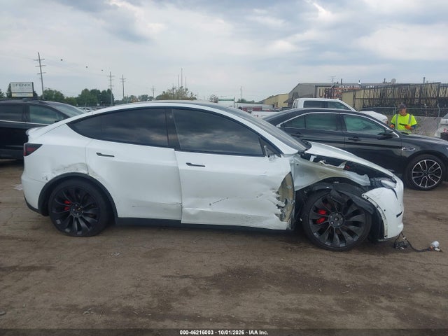 2022 TESLA MODEL Y PERFORMANCE 12