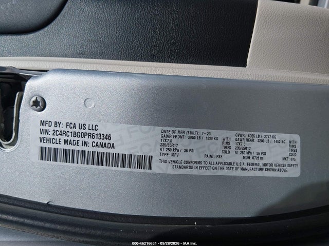 2023 CHRYSLER PACIFICA TOURING L 9