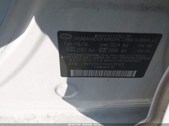 2017 HYUNDAI ELANTRA SE 9