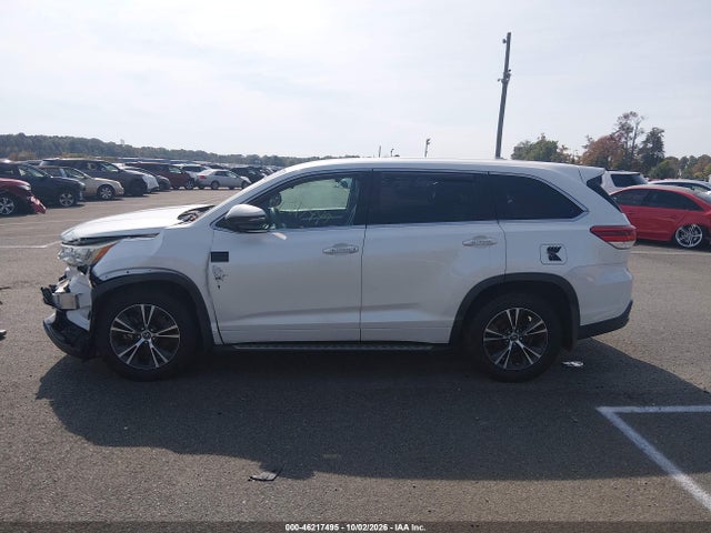 2018 TOYOTA HIGHLANDER LE 14