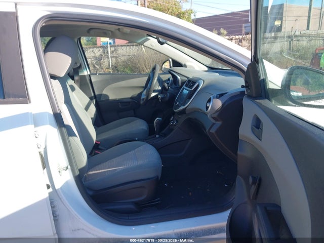 2017 CHEVROLET SONIC LT AUTO 5