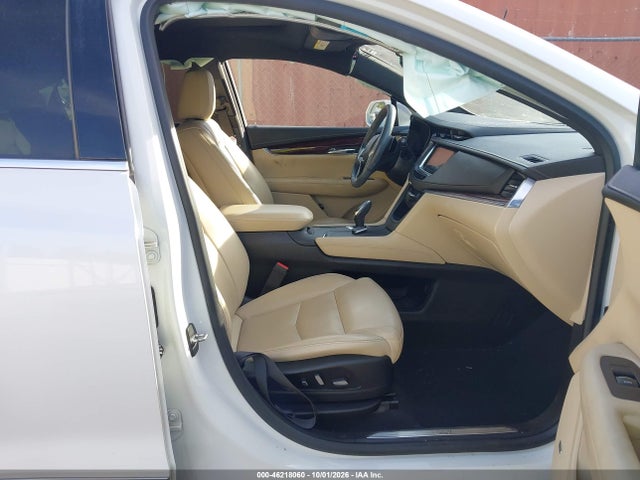 2017 CADILLAC XT5 LUXURY 5