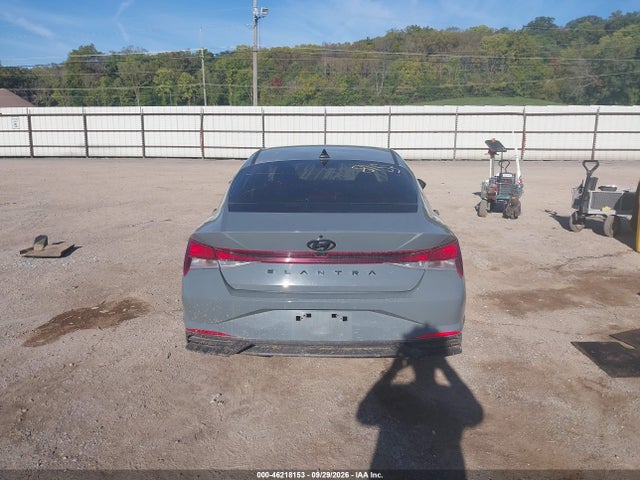 2022 HYUNDAI ELANTRA SEL 16