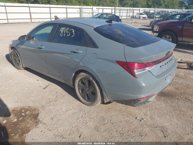 2022 HYUNDAI ELANTRA SEL 3
