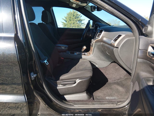 2017 JEEP GRAND CHEROKEE LAREDO 4X2 5