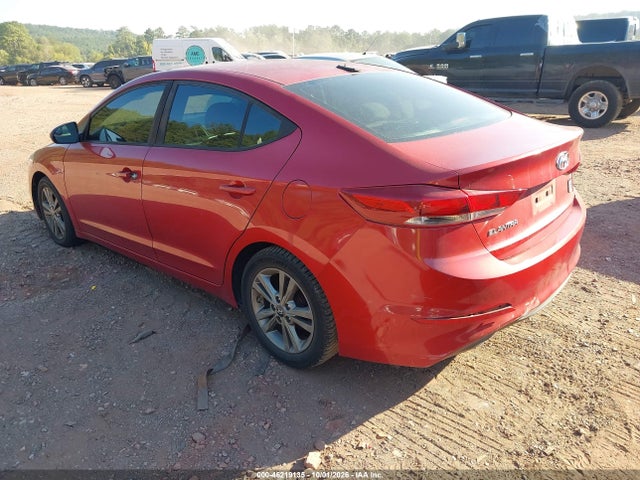 2017 HYUNDAI ELANTRA SE 3