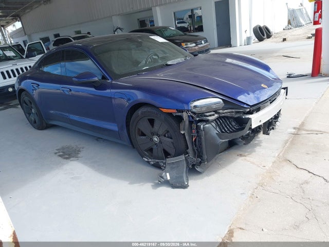 2022 PORSCHE TAYCAN