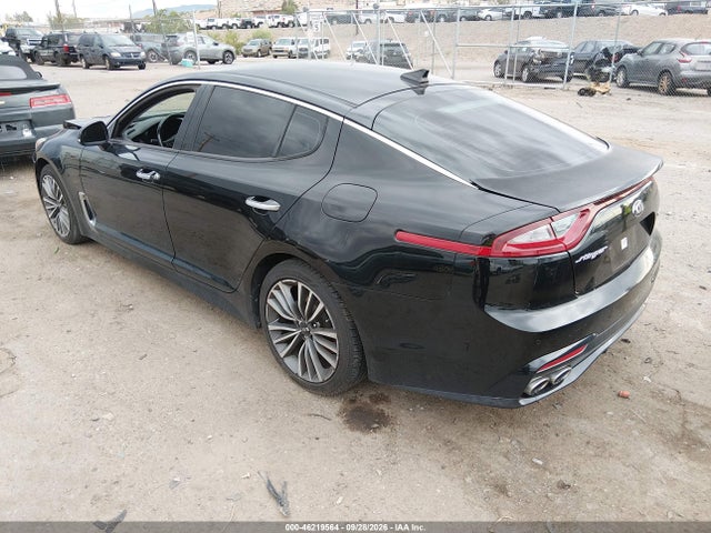 2019 KIA STINGER 3