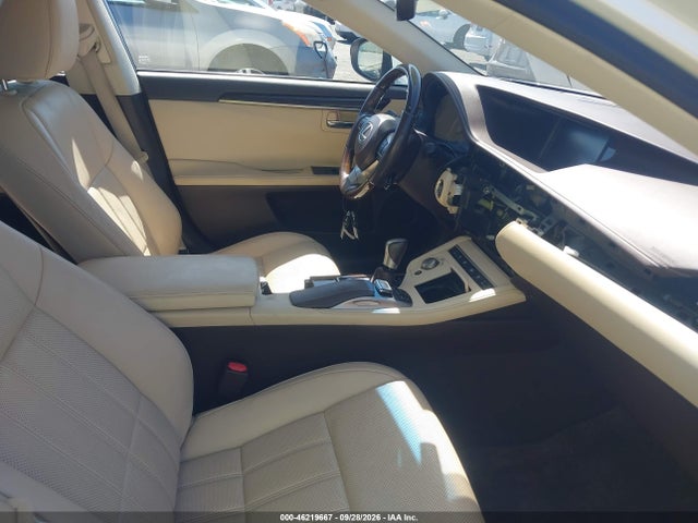 2017 LEXUS ES 350 5