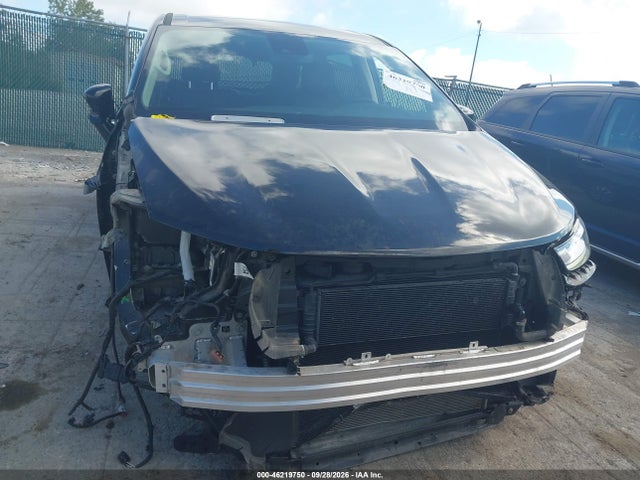 2024 CHRYSLER PACIFICA HYBRID SELECT 12