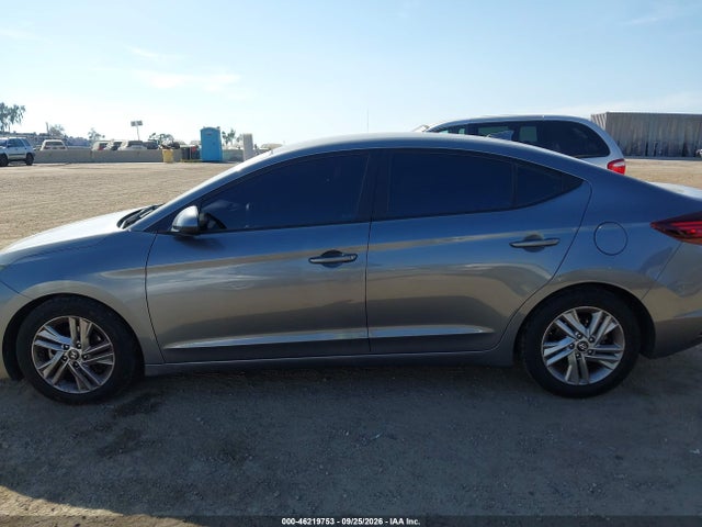 2019 HYUNDAI ELANTRA SEL 14