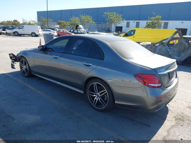 2019 MERCEDES-BENZ E 300 3