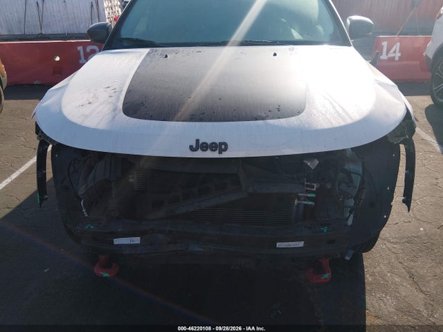 2019 JEEP COMPASS TRAILHAWK 4X4 6