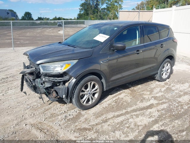 2017 FORD ESCAPE SE 2