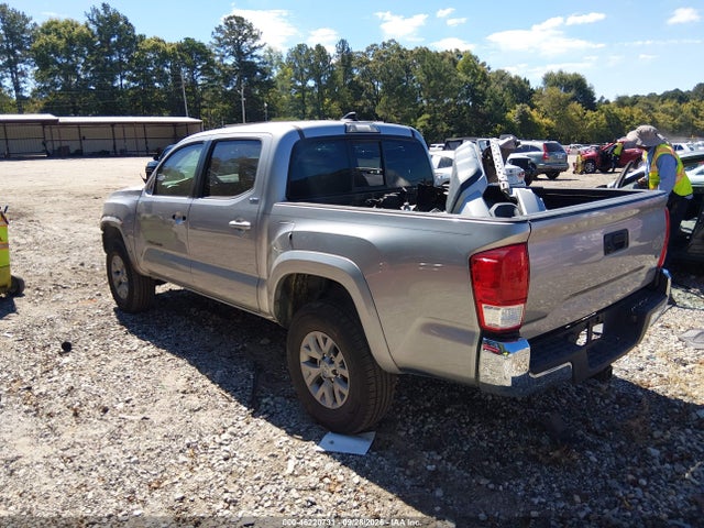 2017 TOYOTA TACOMA SR5 V6 3
