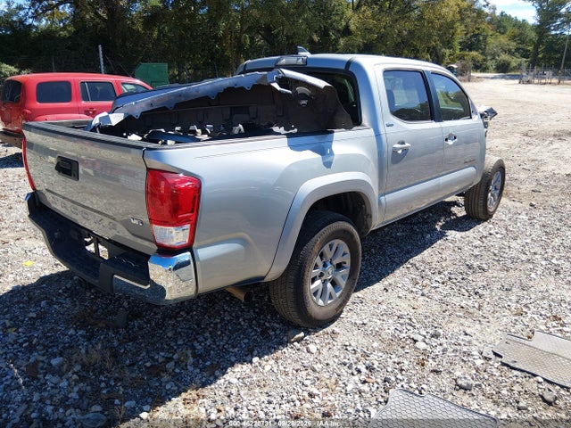 2017 TOYOTA TACOMA SR5 V6 4