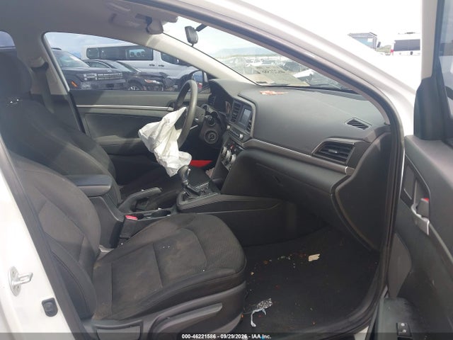 2019 HYUNDAI ELANTRA SE 5