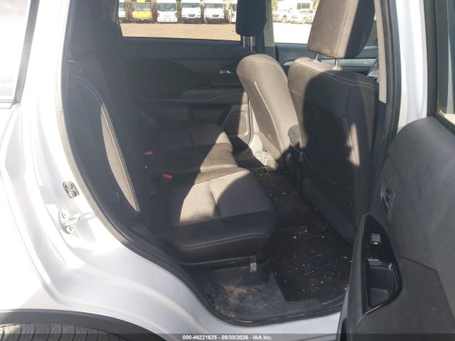2018 MITSUBISHI OUTLANDER SE 8