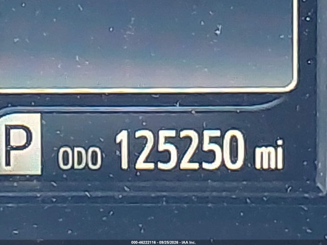 2017 TOYOTA CAMRY LE 16