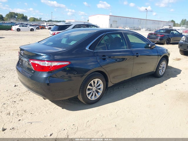 2017 TOYOTA CAMRY LE 4