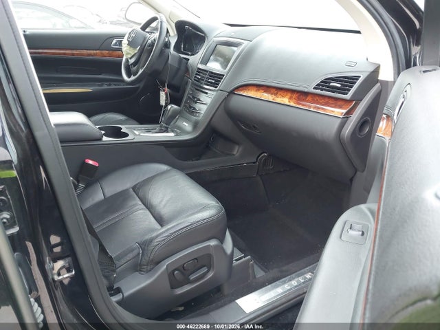 2019 LINCOLN MKT RESERVE 5