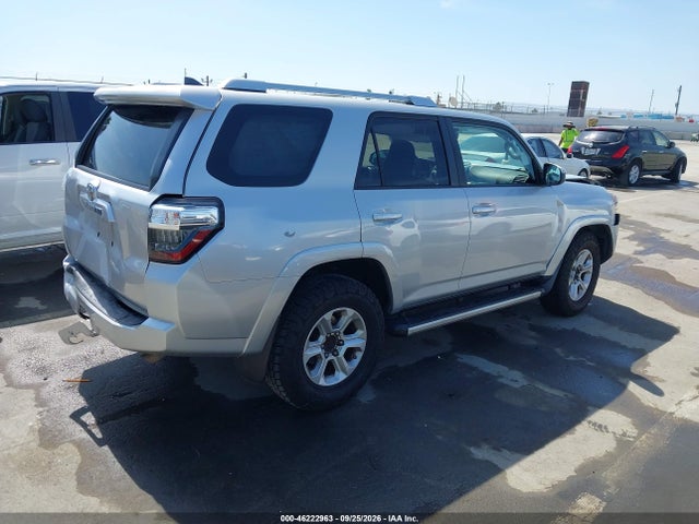 2017 TOYOTA 4RUNNER SR5 4